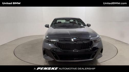 2025 BMW 530 i