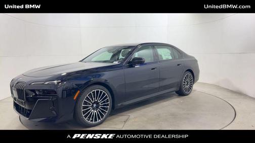 2025 BMW 740 i