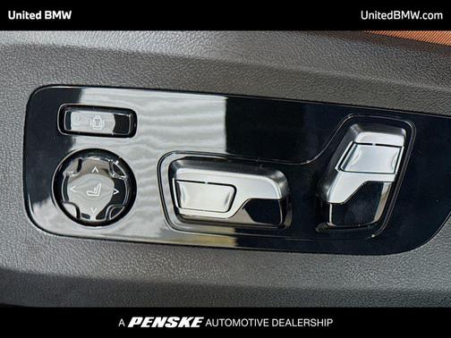 Carbon Black Metallic 2026 BMW X5 M60i