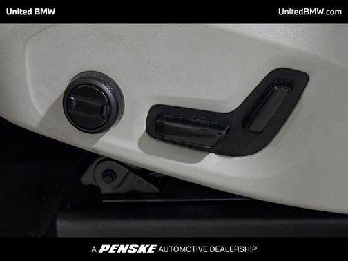 Ice White 2019 Volvo XC90 T5 Momentum