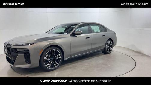 2025 BMW 740 i