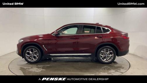 2025 BMW X4 xDrive30i