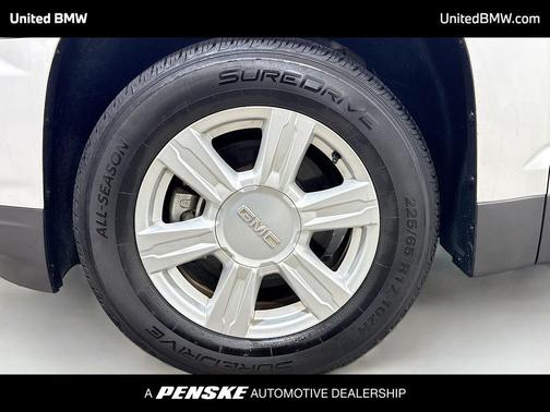White Frost Tricoat 2016 GMC Terrain SLE-1