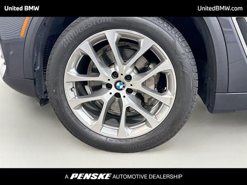 Arctic Gray Metallic 2021 BMW X5 sDrive40i