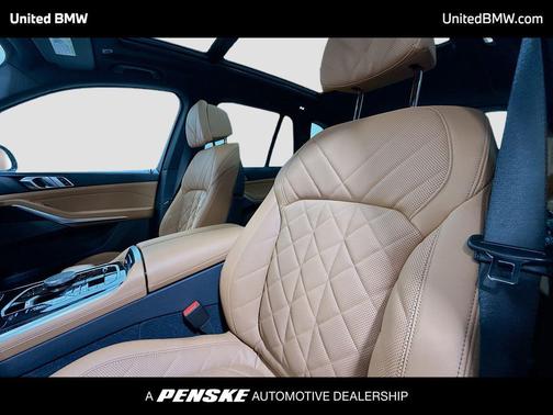 Manhattan Green Metallic 2026 BMW X5 PHEV xDrive50e