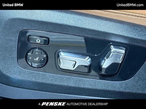 Manhattan Green Metallic 2026 BMW X5 PHEV xDrive50e