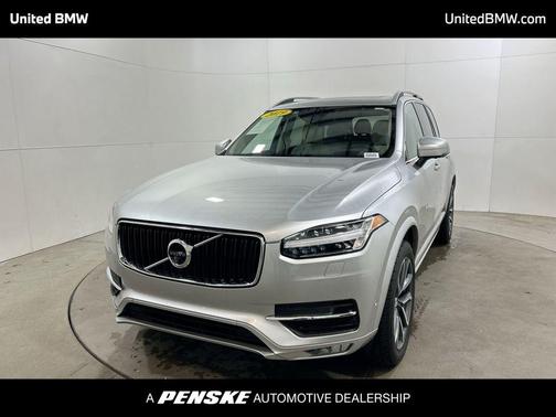 2019 Volvo XC90 T6 Momentum