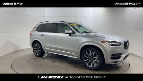 2019 Volvo XC90 T6 Momentum
