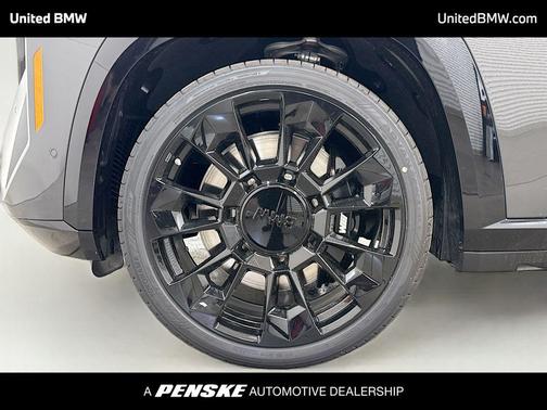 Dravit Grey Metallic 2026 BMW XM Label