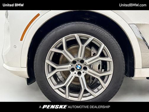 2023 BMW X7 xDrive40i