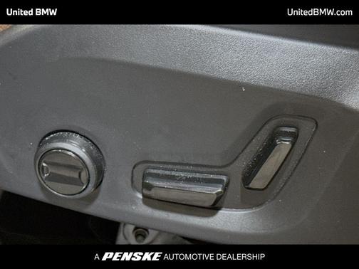 Onyx Black Metallic 2024 Volvo XC90 B6 Plus Bright Theme 7-Seater