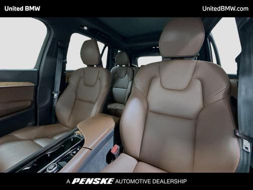 Onyx Black Metallic 2024 Volvo XC90 B6 Plus Bright Theme 7-Seater