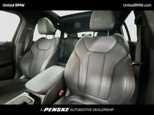 2025 BMW X4 xDrive30i