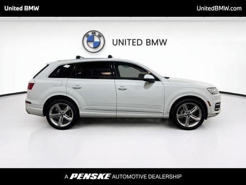 Glacier White 2019 Audi Q7 55 Prestige