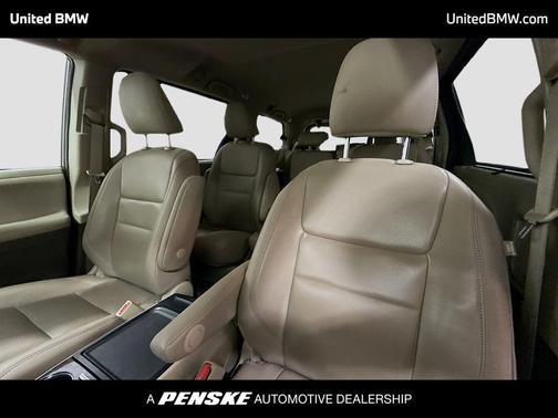 2020 Toyota Sienna XLE