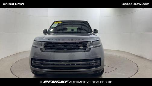 2025 Land Rover Range Rover P550e SE
