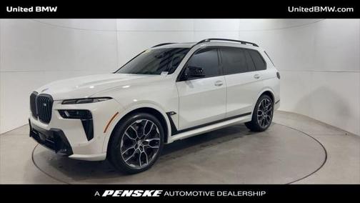 2023 BMW X7 M60i