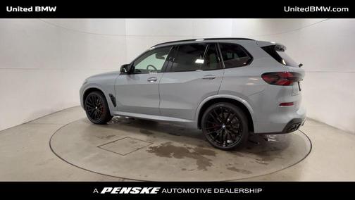 2026 BMW X5 M60i