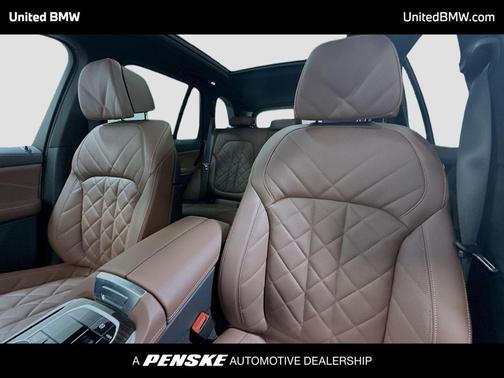 Mineral White Metallic 2026 BMW X5 sDrive40i
