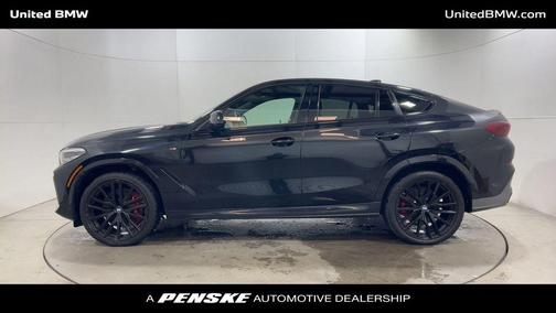 2022 BMW X6 M50i