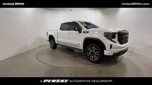 2024 GMC Sierra 1500 AT4