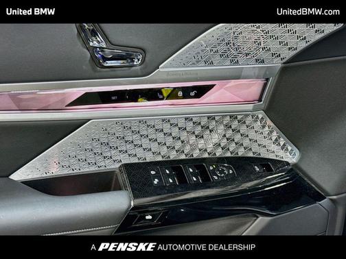 Black Sapphire Metallic 2023 BMW 760 i xDrive