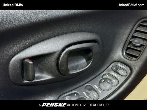 2004 Chevrolet Corvette Base