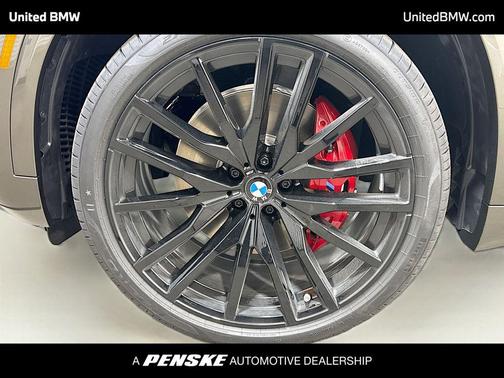 Manhattan Green Metallic 2026 BMW X5 xDrive40i
