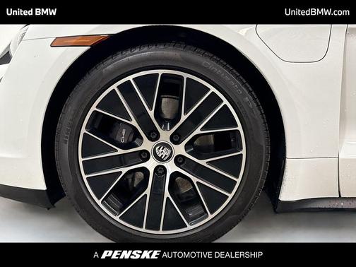 2022 Porsche Taycan Base