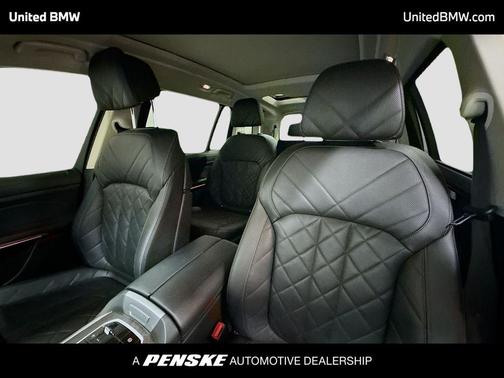 Skyscraper Grey Metallic 2023 BMW X7 xDrive40i