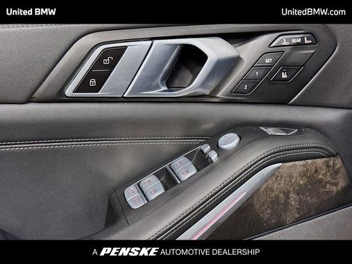 Skyscraper Grey Metallic 2023 BMW X7 xDrive40i