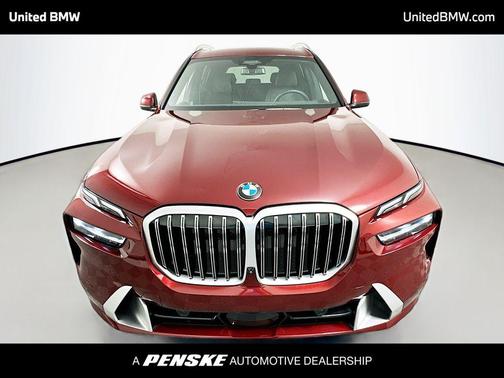 Aventurin Red Metallic 2025 BMW X7 xDrive40i