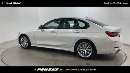 2023 BMW 330 330i