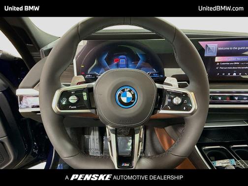 2026 BMW 750e i xDrive