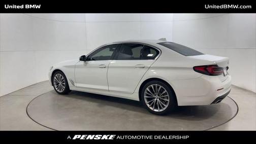 2023 BMW 530 i