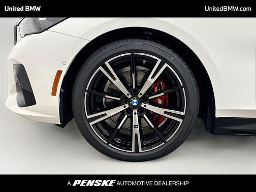 Alpine White 2027 BMW 530 i xDrive