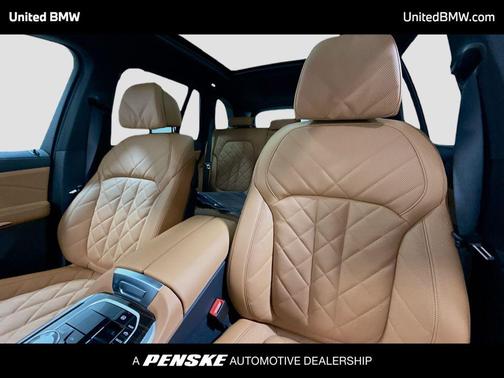 Carbon Black Metallic 2026 BMW X5 xDrive40i