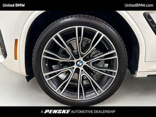 2024 BMW X4 xDrive30i