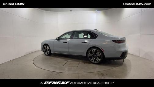 2025 BMW 760 i xDrive
