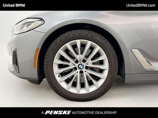 Skyscraper Gray Metallic 2023 BMW 530 i