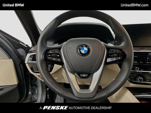 Skyscraper Gray Metallic 2023 BMW 530 i