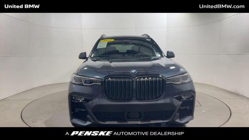 2022 BMW X7 M50i