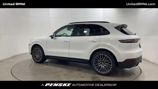 2023 Porsche Cayenne Platinum Edition