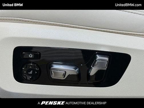 Black Sapphire Metallic 2026 BMW X5 PHEV xDrive50e