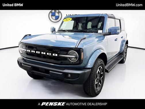 AZURE GRAY MET TRI-COAT 2025 Ford Bronco Outer Banks