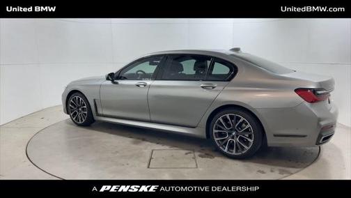 2022 BMW 740 i xDrive