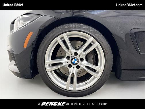 Black Sapphire Metallic 2019 BMW 440 i