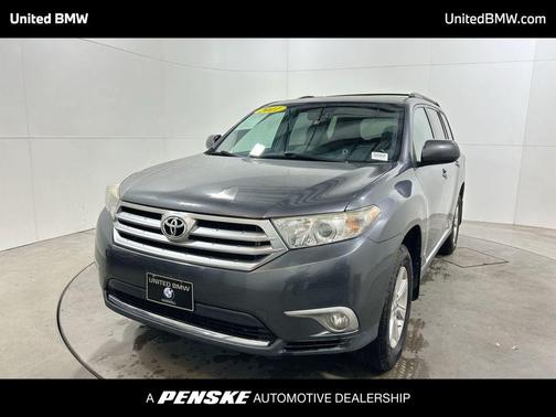 2011 Toyota Highlander SE