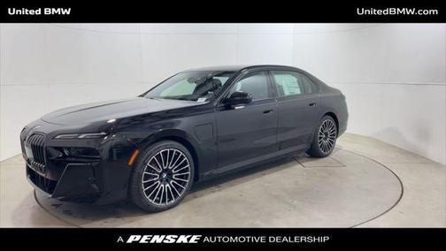 2025 BMW 750e i xDrive