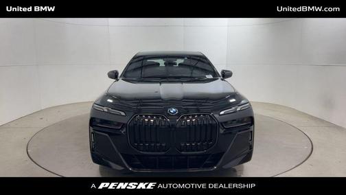 2025 BMW 750e i xDrive